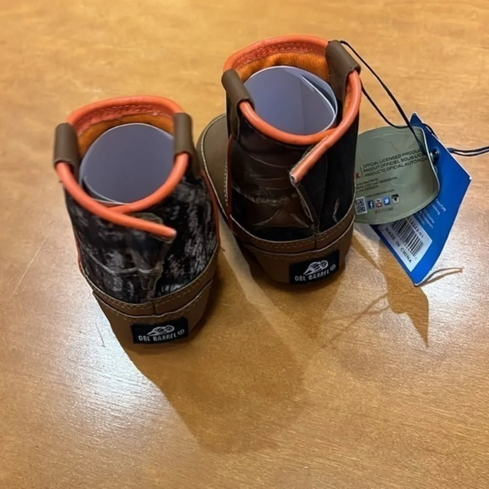 Baby buckers DBL barrel boots size one baby brand new in box 6 weeks to 3 months